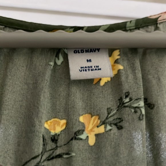 Summer dress. Cinched at waist - Picture 3 of 3